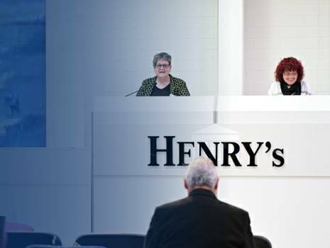 Auktionen für Schmuck, Uhren, Antiquitäten, Kunst, Orientteppiche ...