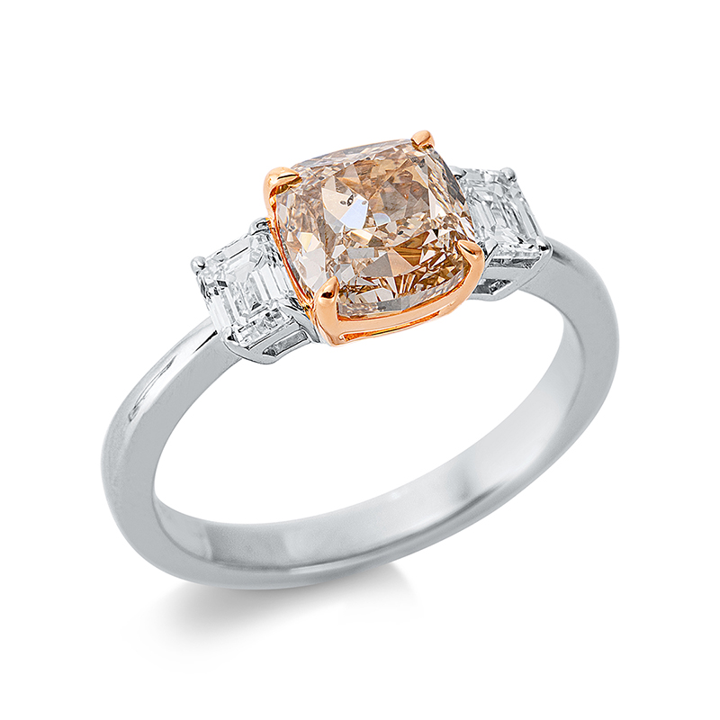 Image 90000367 - Ring 18 kt WG RG, 2 Sm.schliff 0,25 ct, TW-si, 1 Cushion 2,01 ct, braun, H:12,5 mm, B:6,8 ...