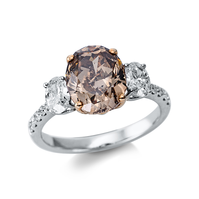 Image 90000368 - Ring 4er-Krappe 18 kt WG RG, 2 Oval 0,61 ct, TW-si, 10 Brillanten 0,17 ct, TW-si, 1 Oval ...