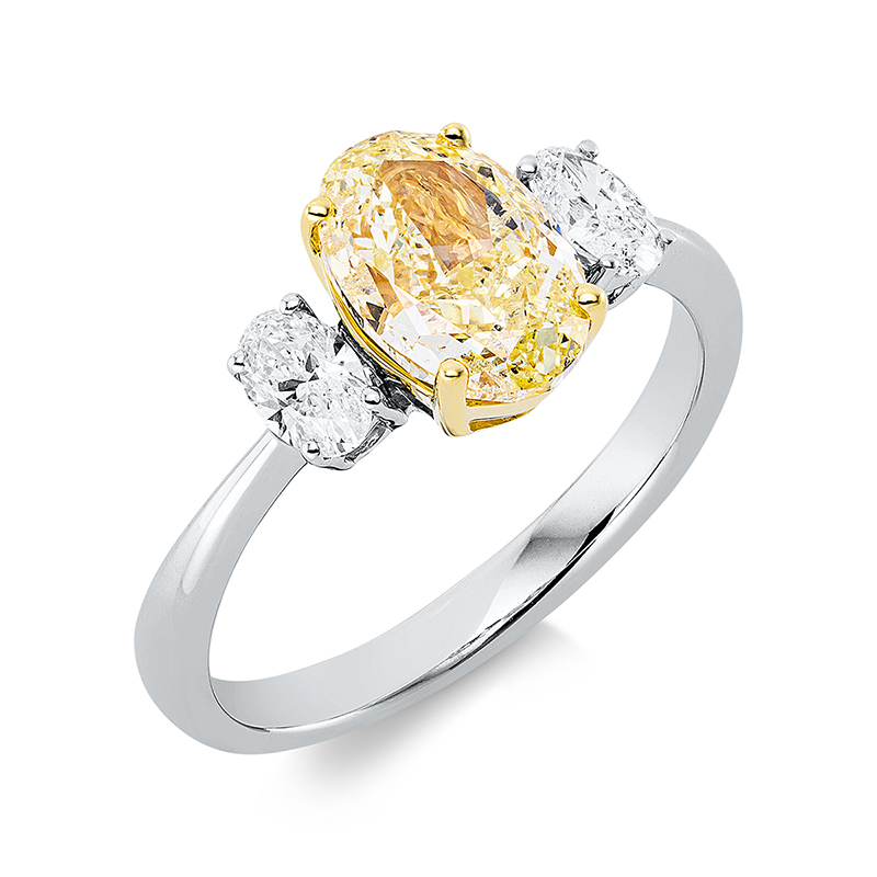 Image 90001182 - Ring 4er-Krappe 18 kt WG GG, GIA6451819508, 1 Oval 2,01 ct, gelb-si2, 2 Oval 0,47 ct, ...