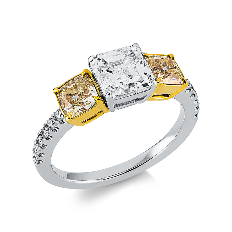 Image 90001281 - Ring 4er-Krappe 18 kt WG GG, GIA 3pcs, 2 Cushion 1,06 ct, gelb-si1, 1 Assher 1,50 ct, ...