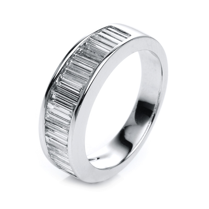 Image 90001656 - Ring 18 kt WG, 21 Baguette 1,29 ct, TW-vsi, B:6,0 mm, Weite:54 =*=*= Unterkategorie: ...