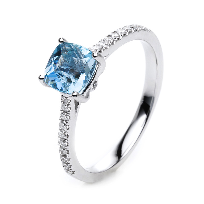 Image 90001657 - Ring 18 kt WG, 22 Brillanten 0,16 ct, TW-vsi, 1 Aquamarin 1,02 ct blau, ...