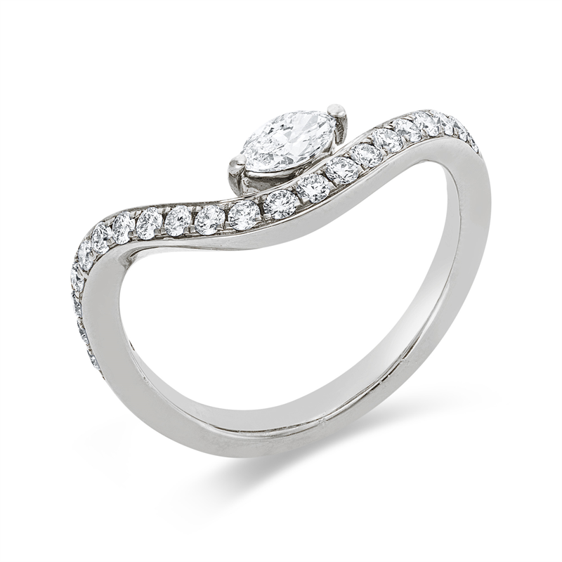 Image 90003225 - Ring 18 kt WG, 1 Navette 0,18 ct, TW-vsi, 21 Brillanten 0,30 ct, TW-si, B:5,4 mm, ...