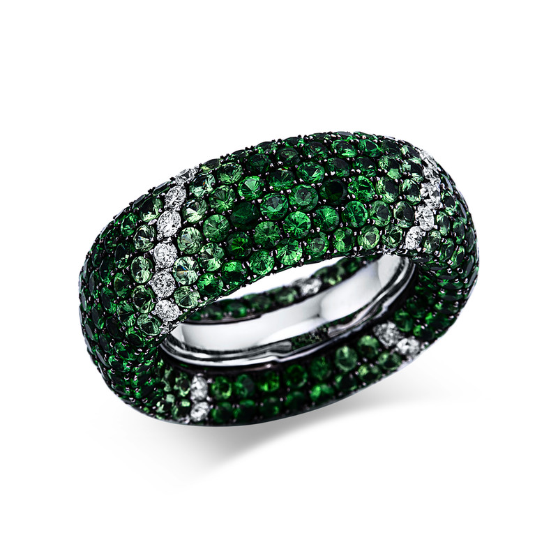 Image 90004719 - Ring 18 kt WG, Fassung teils schwarz rhodinie, 40 Brillanten 0,83 ct, TW-vsi/si, 346 ...