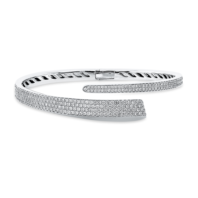 Image 90007536 - Armreif 18 kt WG, 243 Brillanten 1,94 ct, TW-vsi, H:46,0 mm, B:56,0 mm Unterkategorie: ...