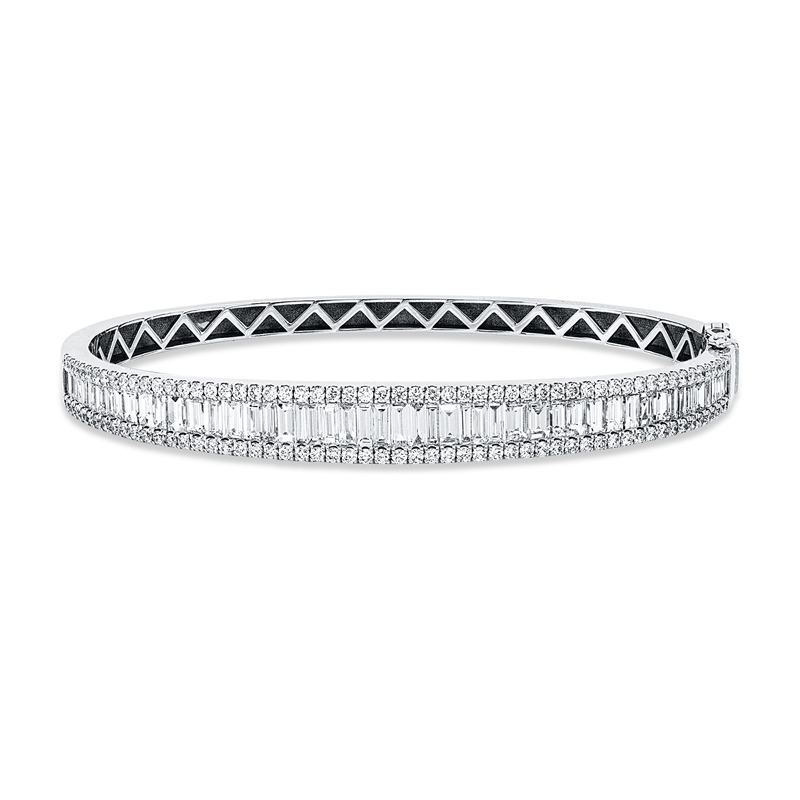 Image 90011268 - Armreif 18 kt WG, 49 Baguette 3,03 ct, TW-si, 112 Brillanten 1,26 ct, TW-si, H:55,6 mm, ...