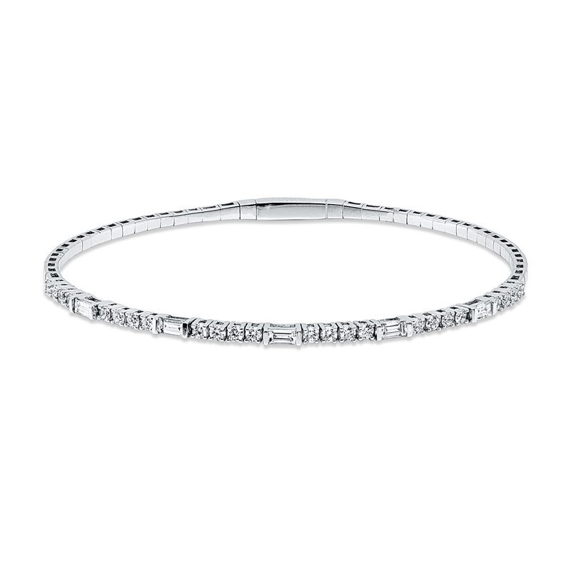 Image 90011466 - Armreif 18 kt WG, 5 Baguette 0,31 ct, TW-vsi, 24 Brillanten 0,52 ct, TW-si, H:48,0 mm, ...